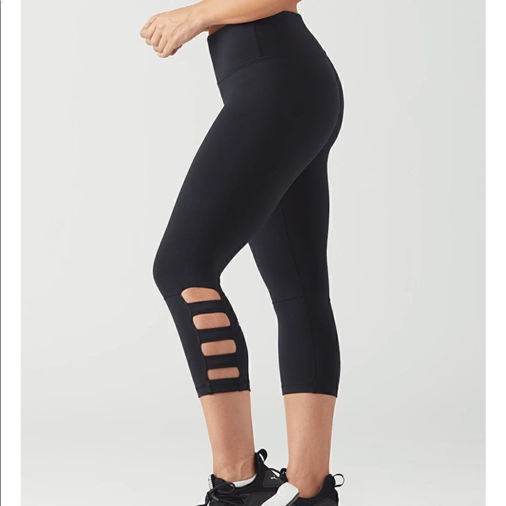 GLYDER - NINJA CROP: BLACK - Picture 2 of 6